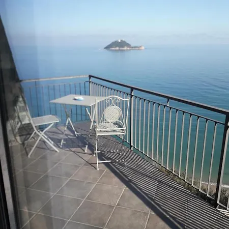 Nido Sul Mare