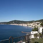 Bed & Breakfast Nido Sul Mare 3*